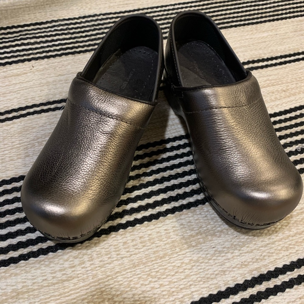 Size 7 silver Lands’ End clogs, worn once